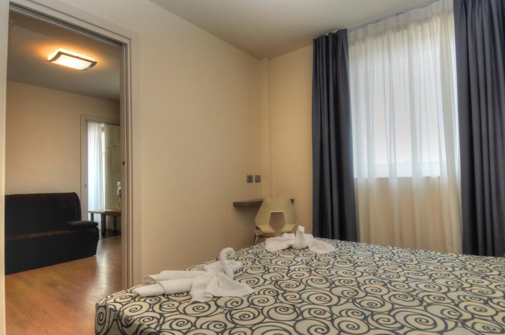 Hotel Pasha リニャーノ・サッビアドーロ エクステリア 写真